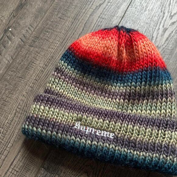 Ombré Striped Knit Supreme New York Winter Beanie Hat Cap - Picture 4 of 8